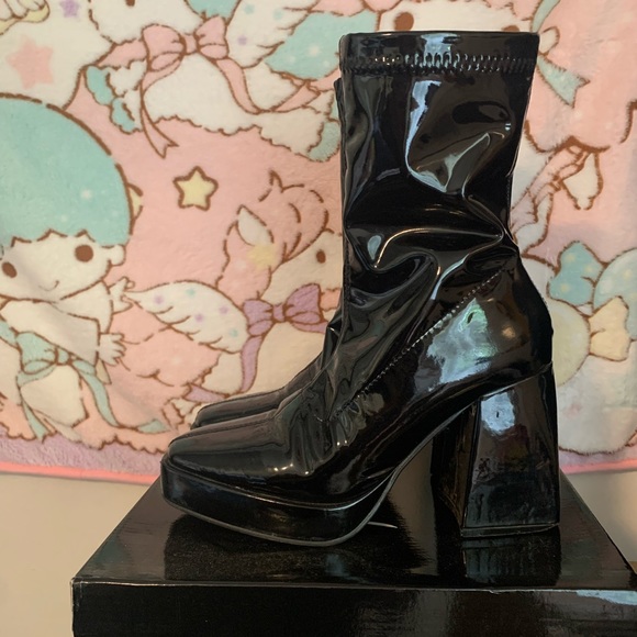Nasty Gal Stretch Patent Platform Sock Boots - Picture 4 of 9